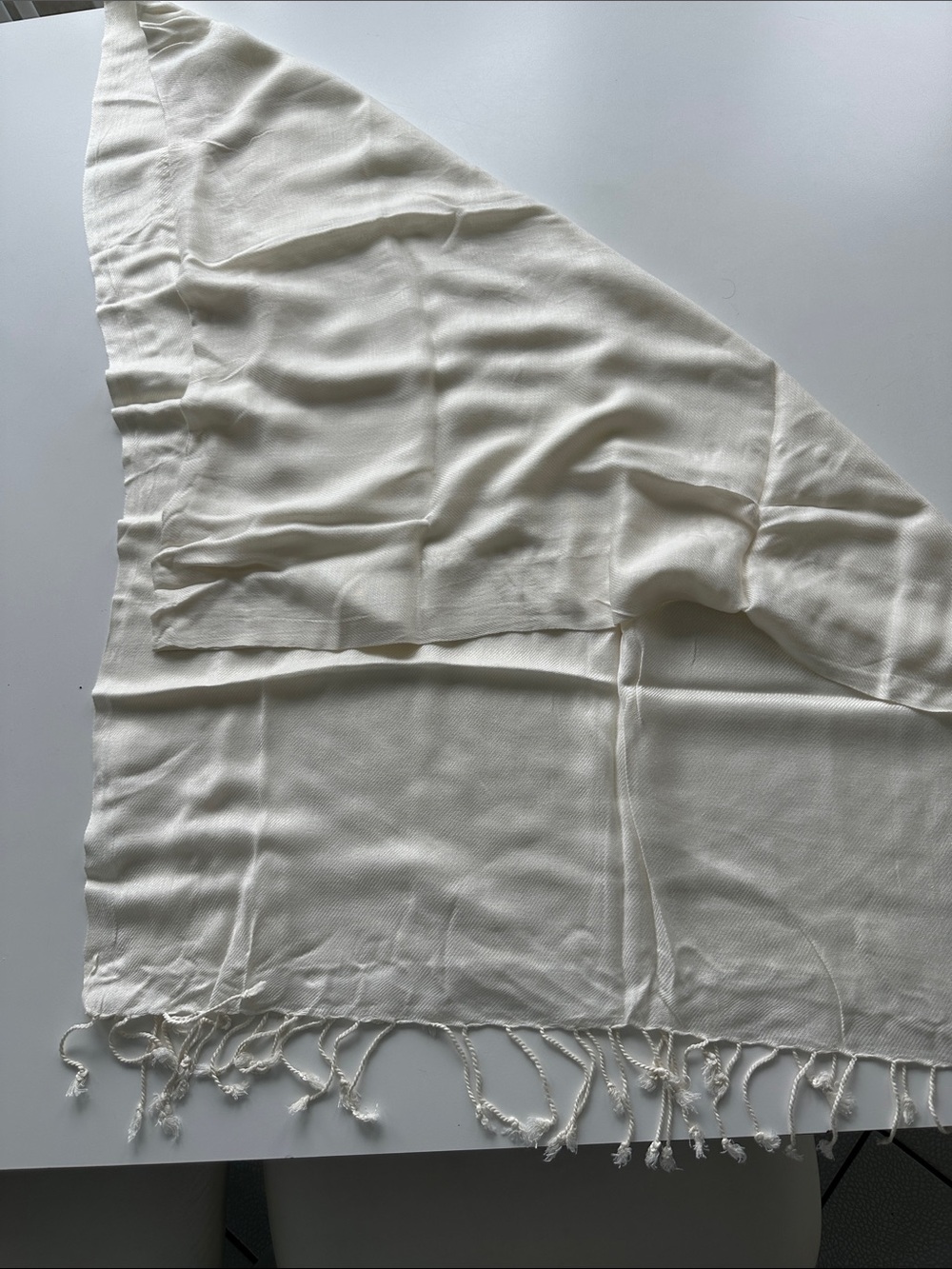 Pashmina Cream Fringe Lightweight Soft Weave (approx 64x29)
